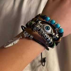 eye feather braclet